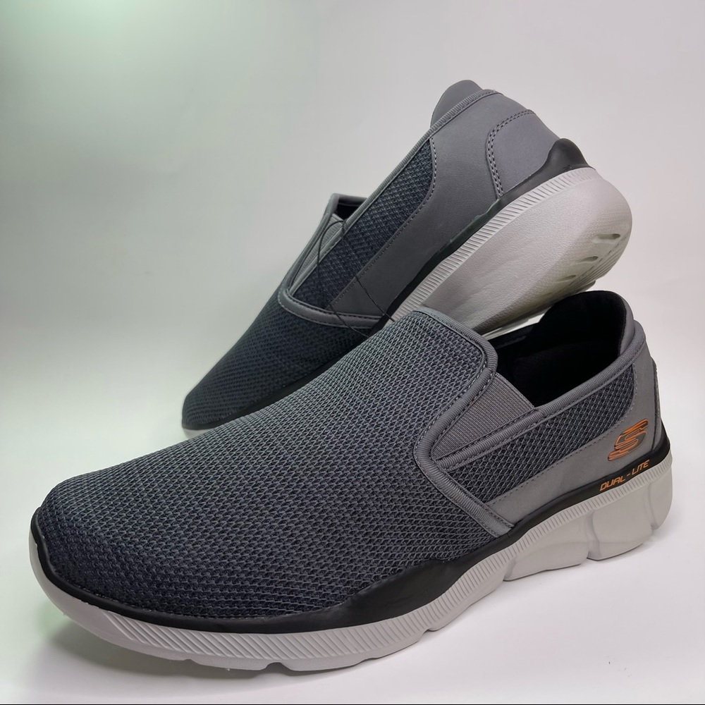 Skechers Sport Equalizer 3.0 Sumnin Memory Foam Shoe Charcoal Men's 10.5 US EU44